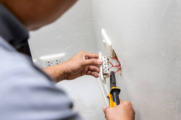 Best Licensed Electrician  in St Simons, GA